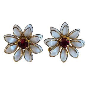 Vintage Bugbee & Nile White Floral & Gold Screwback Earrings